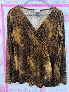 Laura long sleeve animal print cheetah  Brown Velvet Surplice Long-Sleeve Top
